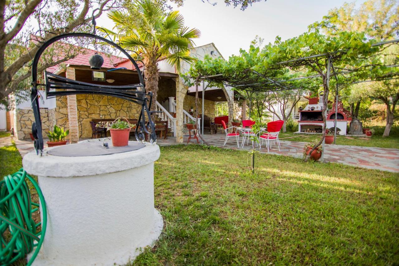Villa Touzla Ofrínion 외부 사진
